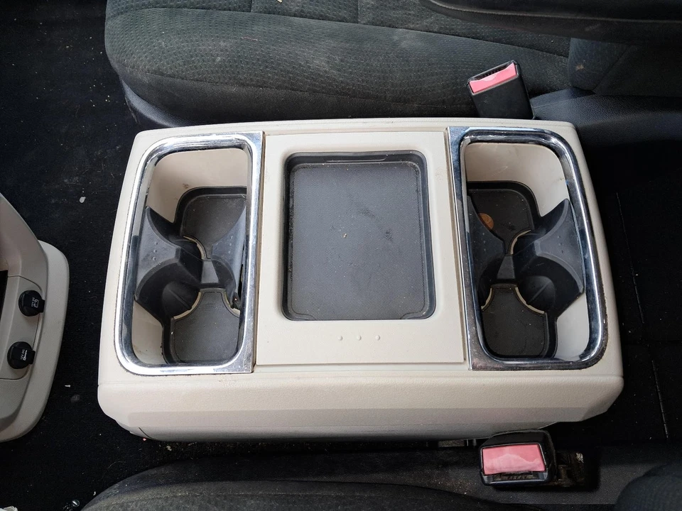 Used Glove Box fits: 2012 Chrysler Town & country  Grade A - Image 1 of 4