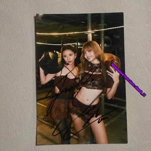 BPINK LISA & JISOO handsigniertes handsigniertes Foto 4*6 - Bild 1 von 1
