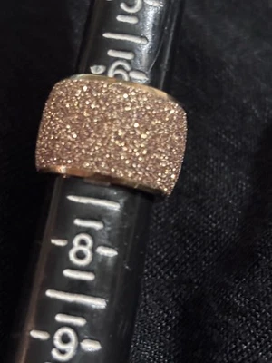 Gold Metal Glitter Women Wide Band  Ring Sz 6-7” - Image 1 of 3