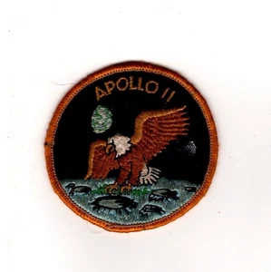 Apollo 2 Program, Astronaut NASA Space Race, Yellow Border, Vintage Old Patch - Picture 1 of 1