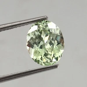 Piedra preciosa suelta de zafiro verde ceilán impecable natural de 3,90 quilates corte ovalado 10x8 mm - Imagen 1 de 4