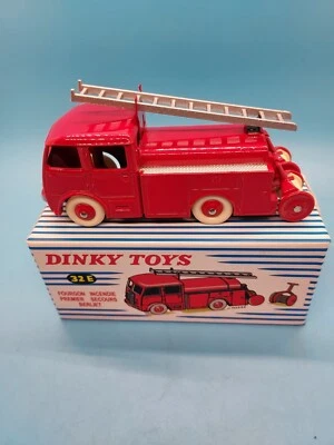 Vehículo de primeros auxilios Berliet Atlas Editions DINKY TOYS 32E (réplica) Foto 1 de 4
