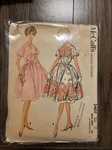 McCalls 5401 1960 vintage dress sewing pattern - Picture 1 of 2