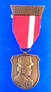 Switzerland order. GOMS-COSTUMES VALAISANS DES 13 DISTRICTS CHALAIS 1975 - Picture 1 of 7