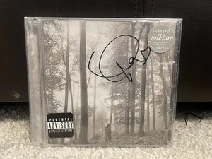 TAYLOR SWIFT SIGNED AUTOGRAMM FOLKLORE CD HANDSIGNIERT SEALED mit HERZ RAR - Bild 1 von 2