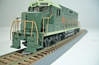 HO Scale Athearn NMRA 50th Anniversary GP35 Diesel Locomotive - Image 1 of 4