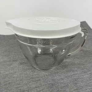 Pampered Chef 4 Cup 1 Qt. Quart Glass Measuring Mixing Batter Bowl Handle W/ Lid - Picture 1 of 12