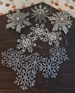 Lot Of 12 Dark Silver Snowflake Ornaments - Picture 1 of 4