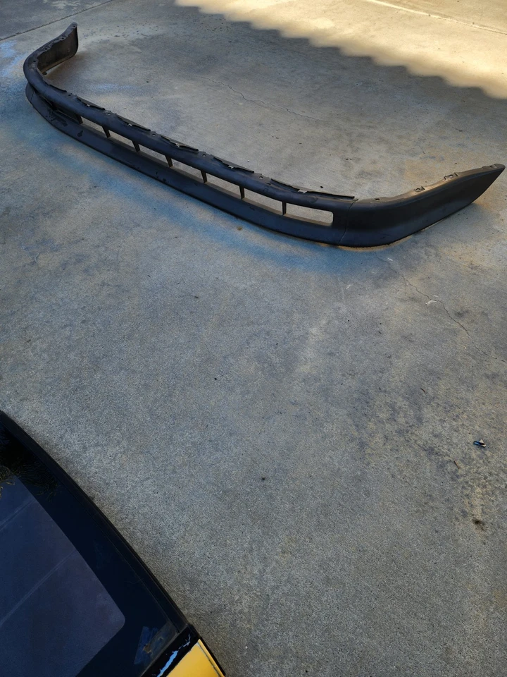 Alerón cenefa delantera Celica St 1986-1989 OEM Foto 1 de 3