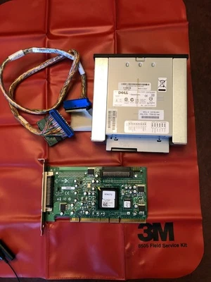 Dell/ Quantum CD72LWH DAT72 72GB SCSI LVD int. Tape Drive and Adaptec Controller - Image 1 of 4