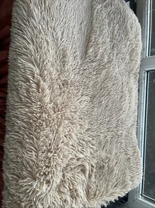 Beige Large Size 7 Ft X 5 Ft Approx Luxury Feel Machine Washable Shaggy - Picture 1 of 2