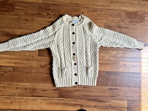 Vintage Irland Handstrick Donegal Fischer Wolle Cardigan Pullover 42 Zopfmuster - Bild 1 von 6
