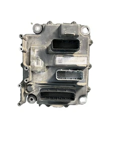 D6HA Hyundai Trago 24.5-ton Engine Control Unit (ECU) – Part No. 39100-82720 - Picture 1 of 3