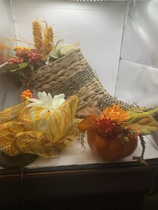 22” Long Cornucopia Basket Fall Thanksgiving Decor &2 Cardboard Mini Pumpkins LE - Picture 1 of 15