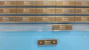 (1 PC) W78L32-24 WINBOND 8-BIT 24MHz MICROCONTROLLER PLASTIC DIP40 PIN - Picture 1 of 2