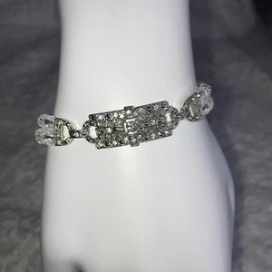 COOKIE LEE Genuine Crystal Silver Plated Elastic Bracelet - Picture 1 of 4