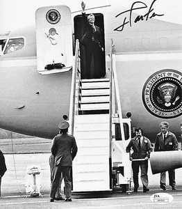 Jimmy Carter Signed Autograph 8x10 Photograph President USA DC JSA Authenticated - Picture 1 of 2