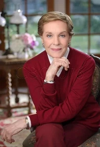 Julie Andrews 8x10 Photo 101425-27 - Picture 1 of 1