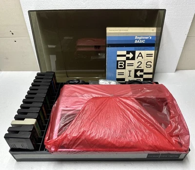 Texas Instruments TI-99/4A Computer mit 14 Kassetten Speed Synthesizer - Bild 1 von 4