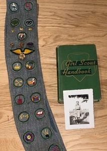 Vintage Girl Scout Handbook & Sash with Badges & Pins Green 1948 40’s - Picture 1 of 9