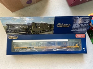 ATHEARN GENESIS F89F 89’ FLAT CAR TTX 152638 HO SCALE - Picture 1 of 2