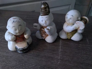 3 VINTAGE JAPANISCHE GOSHO NINGYO ODER PALAST PUPPEN AUS UNGLASIERTEM TON  - Bild 1 von 6