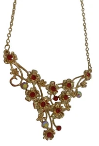 BETSEY JOHNSON DELICATE V SHAPE RED GOLD FLOWERS PENDANT - Picture 1 of 6