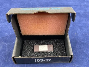 Fujitsu MBM27C256A-2 EPROM Memory DIP-28-Pin discardable IC - Picture 1 of 3