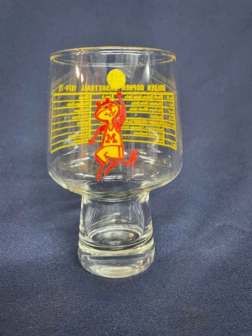 Minnesota Golden Gophers Basketball 1974-75 - 5.5" Beer Glass Rare Find!  16 oz Cover