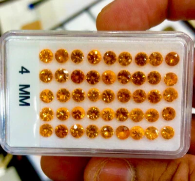 Granate espesartita 100 % natural 4 mm 5 piezas Foto 1 de 2