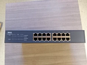 Dell PowerConnect 2216 16-Port Fast Ethernet Switch rack-mountable - Picture 1 of 8