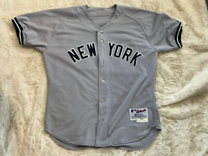 2002 Jorge Posada Game Worn Used New York Yankees Road Jersey LOA SEE DETAILS - Picture 1 of 7