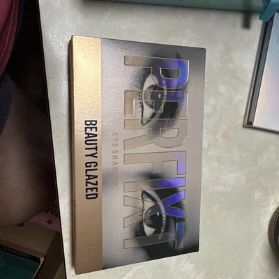 PERFIXT Beauty Glazed Makeup Eyeshadow Palette  Perfect Mix- Texture Shadows  - Image 1 of 3