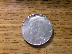1967 P Kennedy Half Dollar 40% Silver VERY NICE #AB73 - Picture 1 of 2