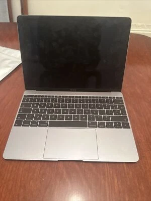 Apple MacBook Air 11.6" (128GB SSD, Intel Core i5 5th Gen., 1.30 GHz, 4GB)... - Image 1 of 2