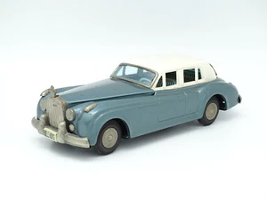 Yonezawa Toys Toy Sheet Metal 1/24 - Rolls Royce Silver Cloud Blue - Picture 1 of 5