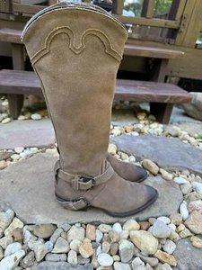 Matisse Distressed Suede Zip Up Tall Belted Western Fashion Boots Sz 7 B Cowgirl - Picture 1 of 14