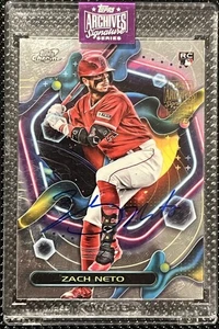 2025 Topps Archives Signature Series Zach Neto #161 (RC) Autogramm 06/60 Cosmic - Bild 1 von 3