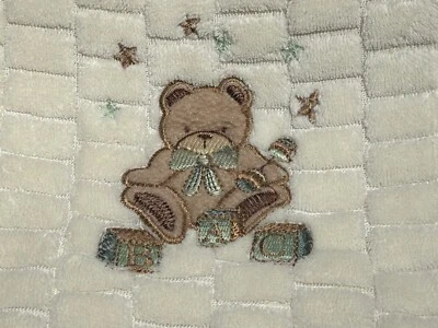 УЮТНЫЙ BABY ультра мягкое одеяло кремовый блок плюшевый медведь звезда погремушка ABC - Изображение 1 из 4