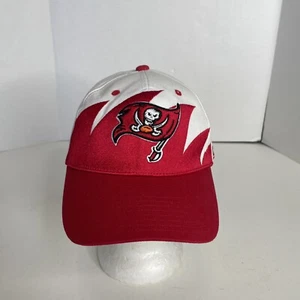New Vintage Tampa Bay Buccaneers Shark Tooth Hat, Adjustable, Red/White, Adidas - Picture 1 of 9