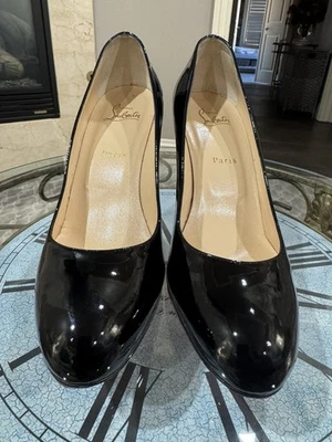 Christian Louboutin Simple Pump 85 专利小腿尺寸 11 US / T41;3.5 英寸高跟鞋 — 第 1/4 张图片