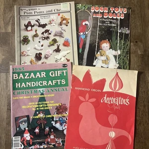 Vintage Misc Crafting Books Lot Of 4 - Bild 1 von 1