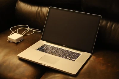 Apple MacBook Pro 17" a1297 2011 QUAD Core i7,16GB,500GB SSD,SuperDrive,New Batt - Image 1 of 4