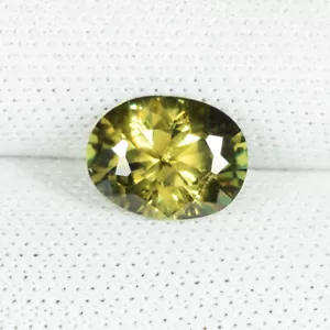 1,16 ct LUSTROSO VERDE AMARILLO ANDRADITA NATURAL / GRANATE DEMONTOIDE Ver Vdo ADIÓS - Imagen 1 de 2
