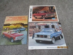 GMC AND CHEVROLET PICK UP Square BodyDEALER BROCHURES - Picture 1 of 9