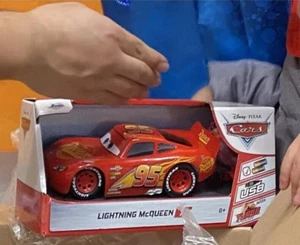 Disney Pixar Cars Lightning McQueen 1:24 Scale RC Remote Control Car SHIPS TODAY - Picture 1 of 12