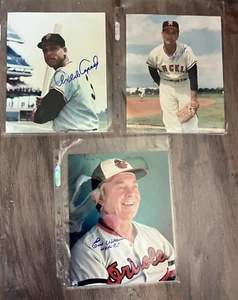 Signed Photos 3 Major League Ball Players, Weaver, Cepeda, & Wilhelm      (1938) - Picture 1 of 5