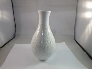Royal Porzellan Bavaria KPM Germany White Vase Marked 512 - Picture 1 of 4