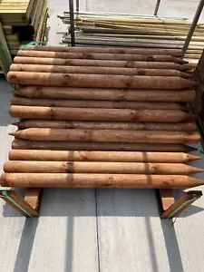 65 x Zaunpfähle braun mit Spitze 8x150 cm Holz Pfosten Holzpfähle Baumpfähle - Bild 1 von 4