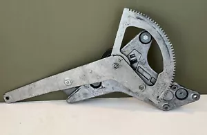 Mercedes - Left Rear Window Regulator with Motor 126 1986-91 OEM - #1267350111 - Picture 1 of 5